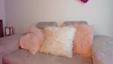 tylla__ online show from February 24, 5:06 am