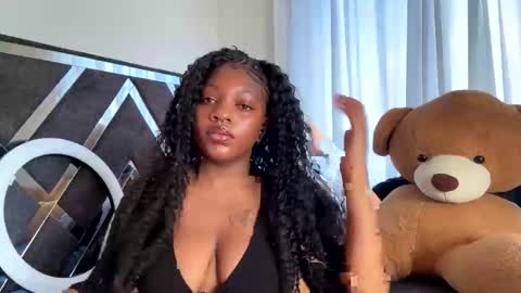 Snapshot of unholybaddie chatting on September 9, 5:29 am Unholybaddie online show from September 9, 5:29 am