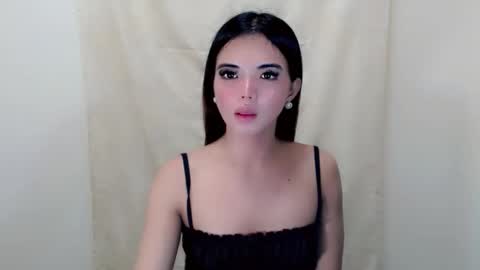 urcutie_ayah online show from November 17, 11:11 am