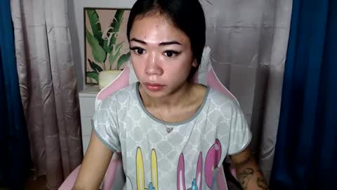 ayumi reacher online show from February 3, 10:25 am