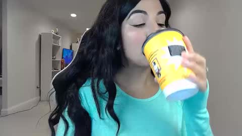 Snapshot of urgoddessmarla chatting on October 11, 1:10 am Goddess Marla online show from October 11, 1:10 am