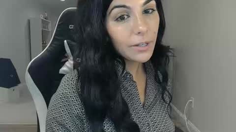 Snapshot of urgoddessmarla chatting on September 15, 1:03 am Goddess Marla online show from September 15, 1:03 am