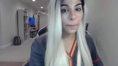 Snapshot of urgoddessmarla chatting on September 25, 12:21 am Goddess Marla online show from September 25, 12:21 am