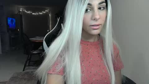 Snapshot of urgoddessmarla chatting on October 15, 4:26 am Goddess Marla online show from October 15, 4:26 am