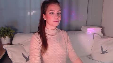 Silvia online show from November 26, 8:15 am