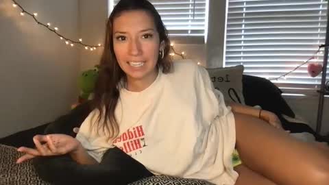 Lily online show from October 1, 3:06 pm