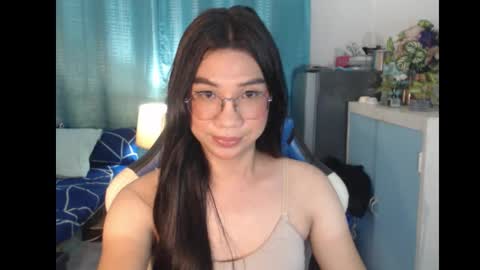Snapshot of urwetasianprincessxx chatting on October 21, 12:20 pm Ashley Kate Mateo Gray online show from October 21, 12:20 pm