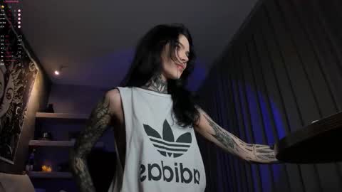 Eva online show from February 1, 7:01 pm