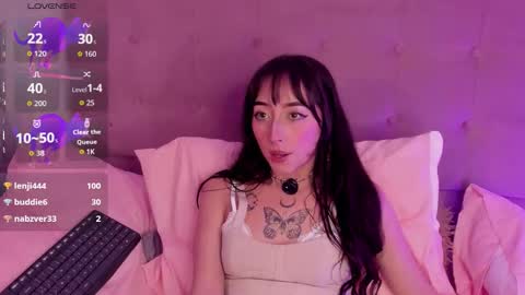 v1cky_ online show from December 19, 1:10 am