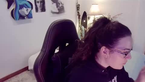 vagelicious online show from November 11, 1:41 pm