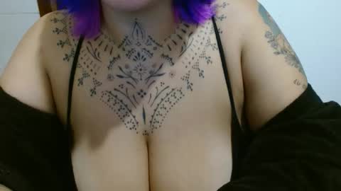 Vah Oliver online show from November 5, 3:23 am