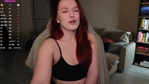 Val online show from November 26, 8:32 pm