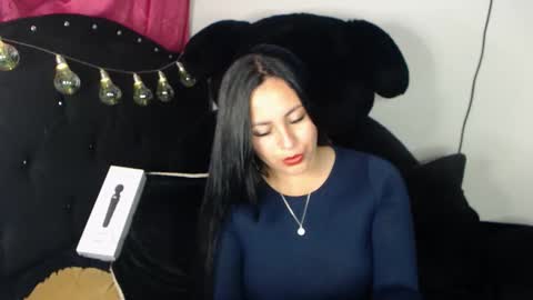 valenthina_96 online show from January 8, 11:53 pm