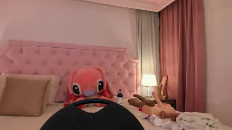 Vale Toro  online show from February 13, 12:21 pm