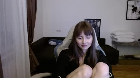 Snapshot of valents_cherry chatting on October 28, 4:13 pm Valentina online show from October 28, 4:13 pm