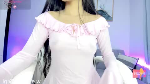 Snapshot of valeria_wood chatting on October 15, 7:33 am valeria online show from October 15, 7:33 am