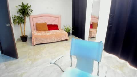 Valerie fox online show from October 21, 2:32 pm