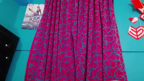 vale online show from November 20, 10:00 pm