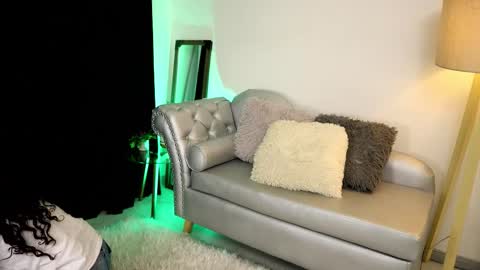 Valerie Style3 online show from September 19, 4:11 am