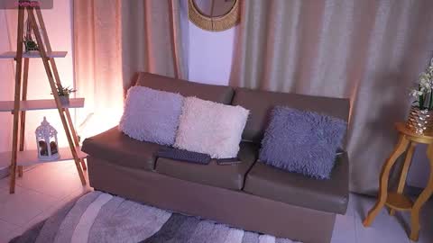 Valerie Style3 online show from November 17, 4:02 am