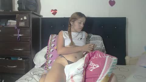 Snapshot of valerivegas chatting on October 20, 8:34 pm valerivegas online show from October 20, 8:34 pm