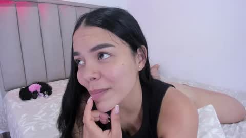 Cris  online show from March 3, 3:37 pm