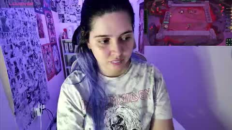 Snapshot of vallolet1_ chatting on October 21, 12:14 am Im Violet online show from October 21, 12:14 am