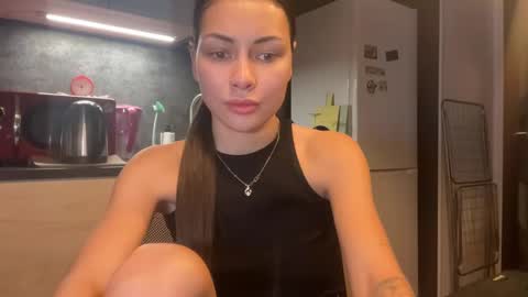 Snapshot of valorant_girl chatting on January 11, 6:23 pm Little Devil online show from January 11, 6:23 pm