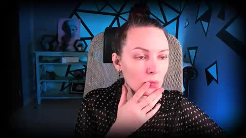 Vanda online show from November 8, 9:47 am