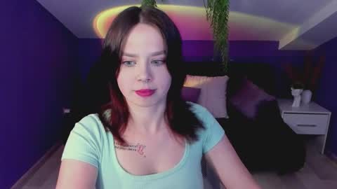 Polly online show from September 16, 1:08 pm