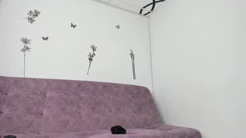 Snapshot of vanesaxd chatting on October 18, 12:30 pm Vanessa online show from October 18, 12:30 pm