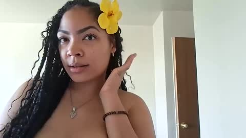 vanessareign online show from September 30, 6:13 pm