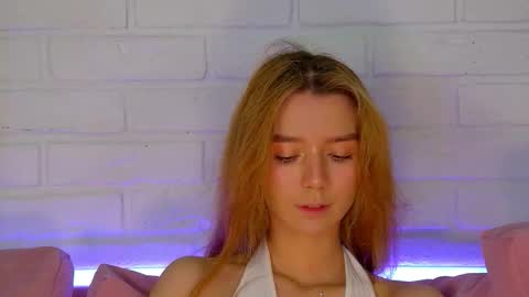 VanessaVienne online show from March 1, 4:29 pm