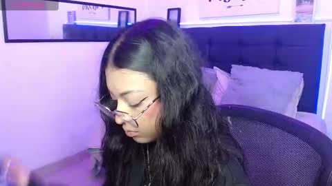 vane online show from November 8, 8:25 pm