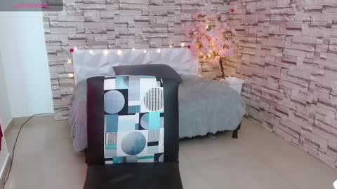 Snapshot of vanse_lust chatting on February 10, 8:00 pm Karuna online show from February 10, 8:00 pm