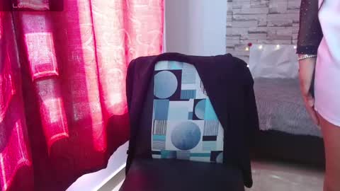 Snapshot of vanse_lust chatting on March 8, 7:29 pm Karuna online show from March 8, 7:29 pm