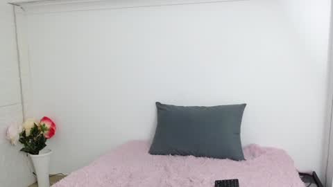 Snapshot of vanse_lust chatting on January 27, 9:33 pm Karuna online show from January 27, 9:33 pm