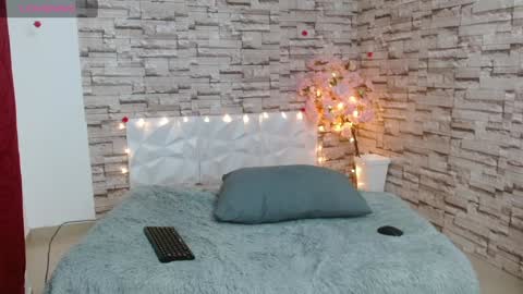 Snapshot of vanse_lust chatting on February 6, 4:21 am Karuna online show from February 6, 4:21 am