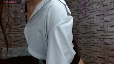 Snapshot of vanse_lust chatting on October 6, 10:58 pm Karuna online show from October 6, 10:58 pm