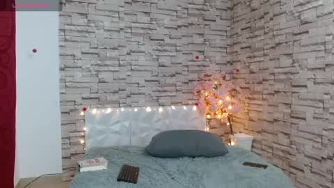 Snapshot of vanse_lust chatting on February 13, 4:22 am Karuna online show from February 13, 4:22 am