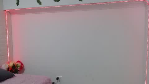 Snapshot of vanse_lust chatting on January 29, 11:35 pm Karuna online show from January 29, 11:35 pm