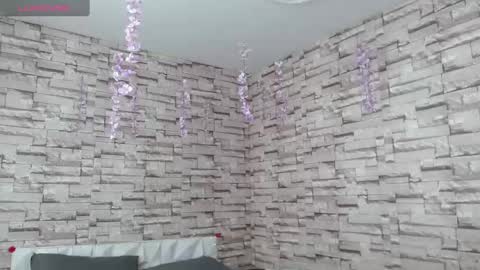 Snapshot of vanse_lust chatting on September 22, 8:18 pm Karuna online show from September 22, 8:18 pm