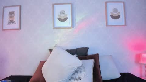 Vee Simons online show from October 4, 10:03 pm