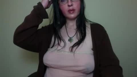 velira_ online show from January 8, 4:49 am