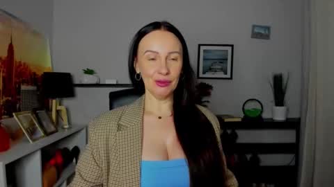 Snapshot of velvet_jasmine chatting on October 23, 6:30 am Jasmine online show from October 23, 6:30 am