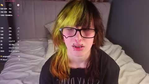 Erica online show from November 19, 8:53 pm