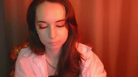 Una online show from November 9, 1:51 pm