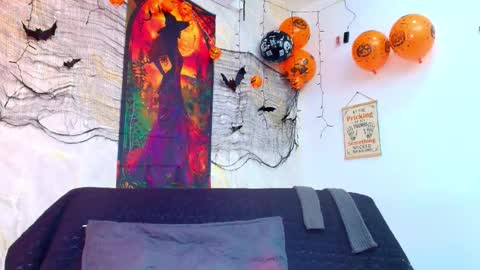 Vero online show from October 28, 3:12 am