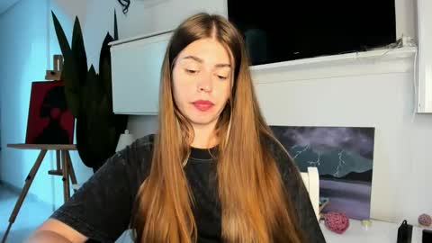 Lolitalolz online show from November 11, 10:40 pm