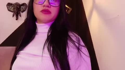   online show from December 1, 12:52 pm